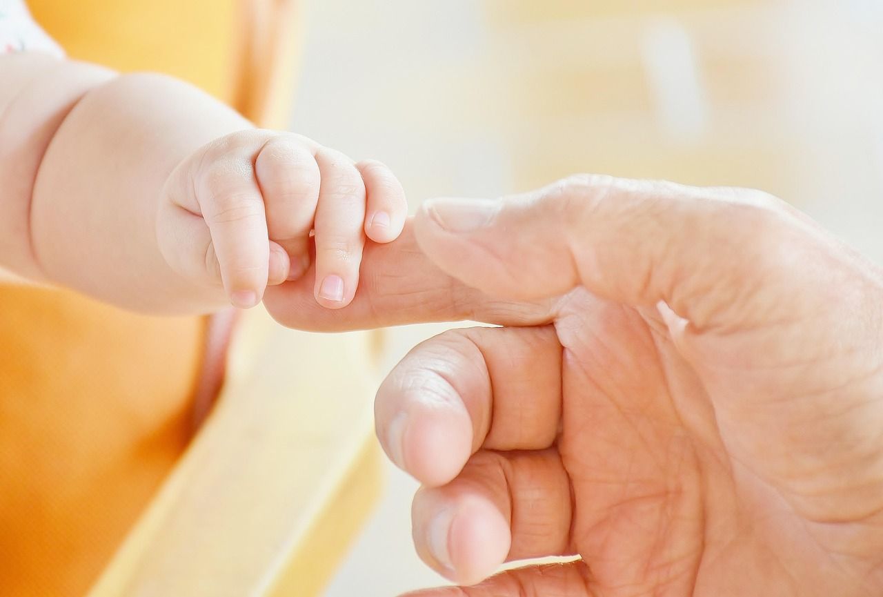 entdecken sie bezaubernde babygeschenke für jeden anlass! von traditionellen geschenken bis hin zu modernen spielzeugen – finden sie das perfekte geschenk, um den neuen lebensweg zu feiern.