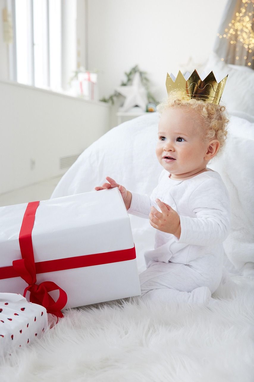 entdecken sie kreative diy-babergeschenke, die persönlich, einzigartig und liebevoll gestaltet sind – perfekte geschenke für neugeborene und werdende eltern.