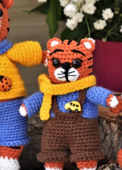 entdecken sie kreative diy-anleitungen für plüschspielzeuge! von einfachen nähprojekten bis hin zu detaillierten anleitungen - gestalten sie ihre eigenen kuscheligen freunde und bringen sie freude in jedes kinderzimmer.