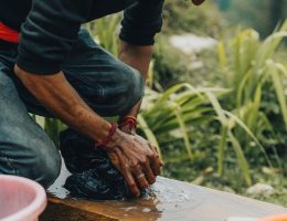entdecken sie effiziente reinigungsmethoden für ein strahlend sauberes zuhause. unsere tipps und techniken helfen ihnen, alle oberflächen mühelos zu reinigen und hygienisch zu halten.