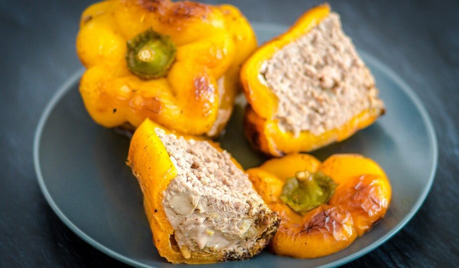 leckerer und vielseitiger stuffing-rezept f&uuml;r festliche anl&auml;sse. perfekte mischung aus kr&auml;utern, brot und gew&uuml;rzen f&uuml;r ein unvergessliches geschmackserlebnis.