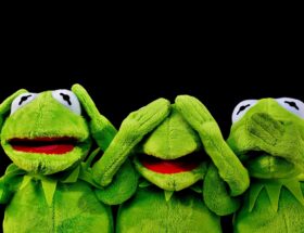 entdecken sie unsere kuscheligen pl&uuml;schtiere &ndash; perfekte begleiter f&uuml;r kinder und sammler jeden alters. hochwertig, weich und liebevoll gestaltet.