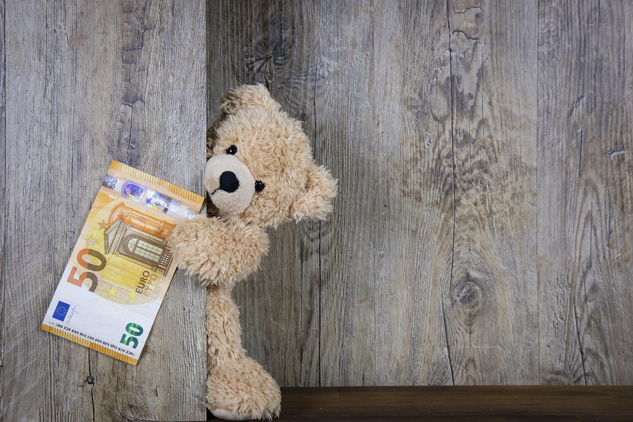 pl&uuml;schtier geburtstag: finden sie das perfekte kuscheltier-geschenk f&uuml;r einen unvergesslichen geburtstag voller freude und liebe.